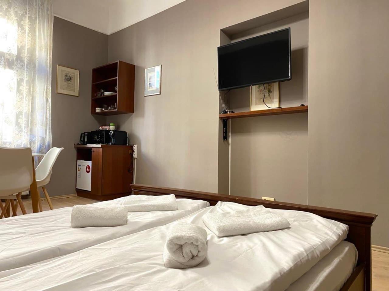 Apartment Freska *