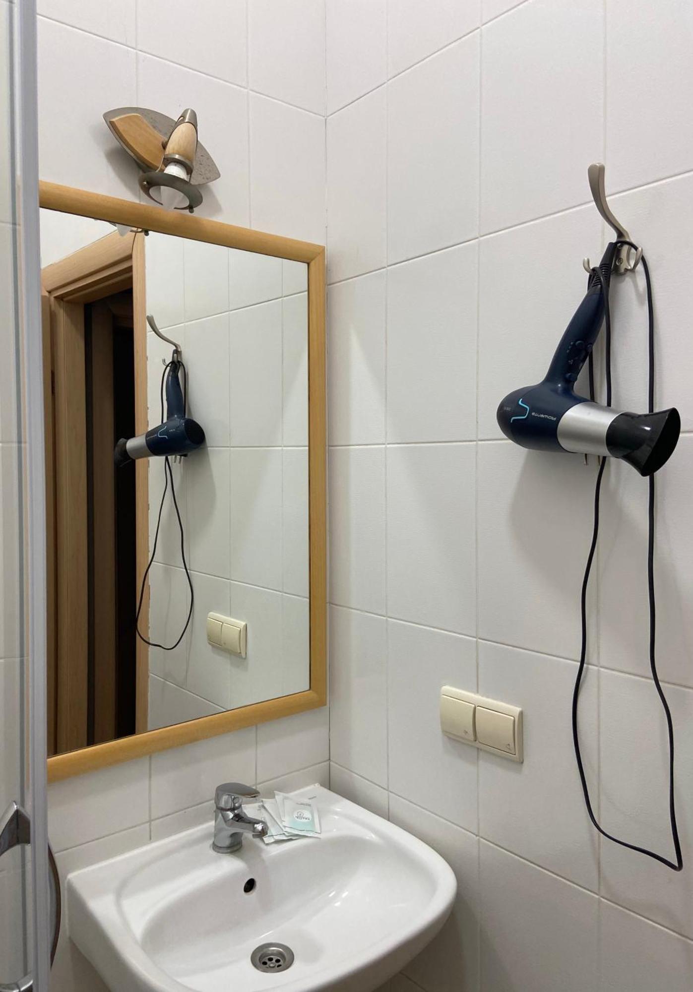 Freska Apartment *