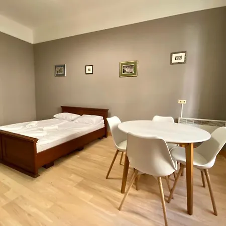 Freska Apartments Львів Екстер'єр фото